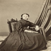 Žena, 19. vek. Na sjedi ženskoj, fotografirani od strane Webster & popkins u Hartfordu, Connecticut,