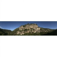 Pogled na nizak kut grada na brdu Rocamadour Canyon de Lalzou Lot Midi-Pyrenees France Poster Print