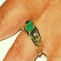 Muški smaragdni i dijamantni prsten žuto pozloženo srebro