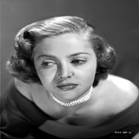 Martha Vickers Portret u crno-bijeloj osobi