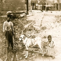 Dvoje afričke-američke djece, jedan od njih u kolicima povukao je pas. Print plakata
