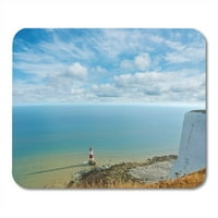 Zračni panoramski pogled na poznatu crvenu i bijelu plažu na glavi svjetionika i engleski kanal Seascape
