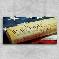Ustav izbliza sa plakatom zastave -Image by shutterstock