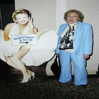 Betty White na dolazalima za glumce za životinje Celebrity Peće Betty White Universal City Hilton &